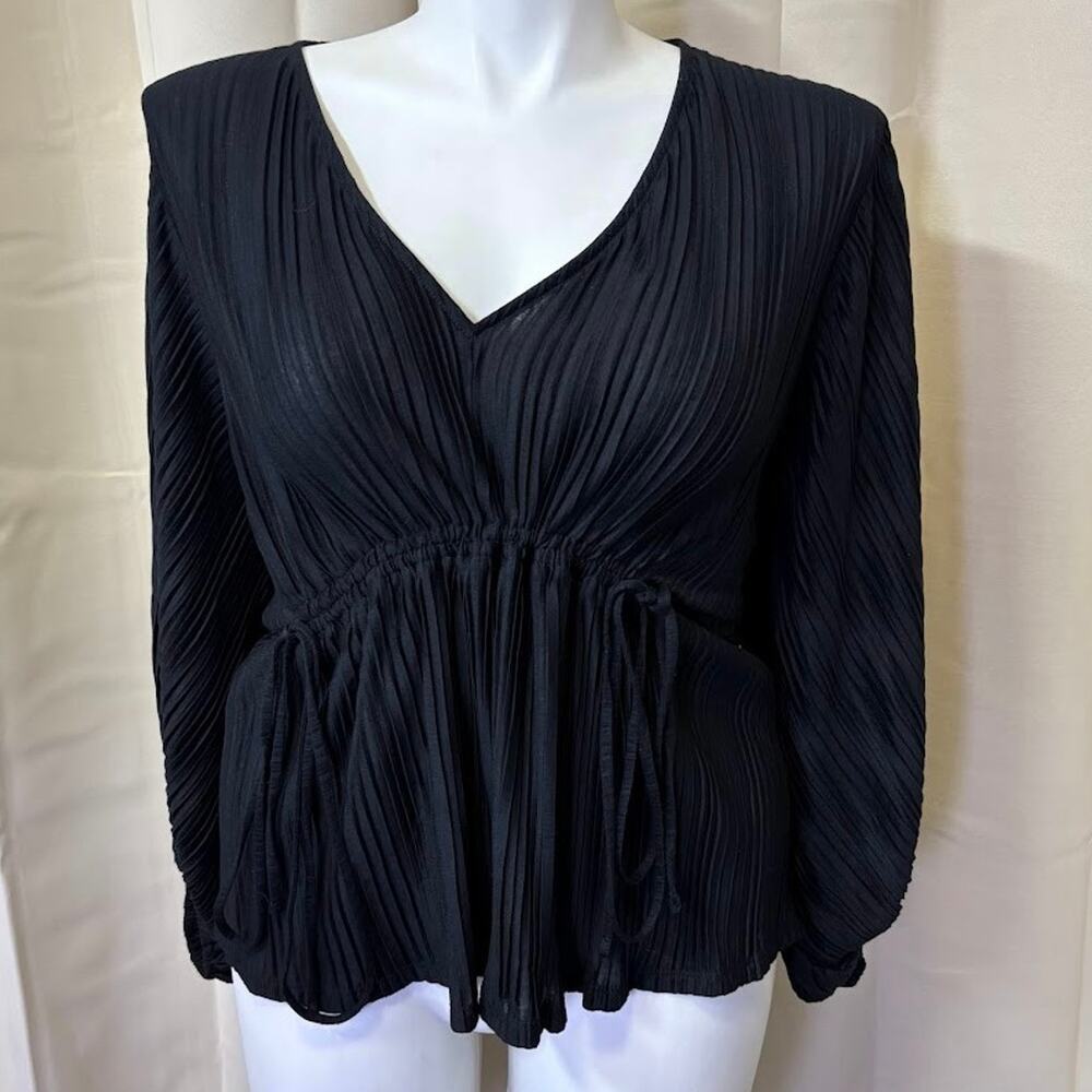 Express Pleated Blouse Black Balloon Sleeve Tie Waist Peasant Blouse NWT Size XL